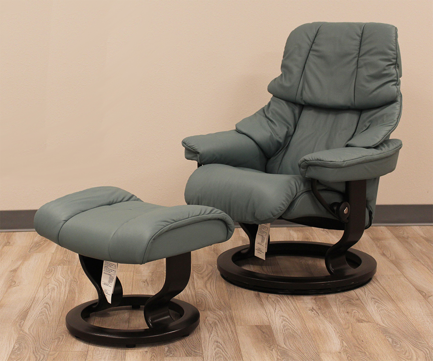 Stressless Tampa Small Reno Paloma Aquagreen Leather Recliner