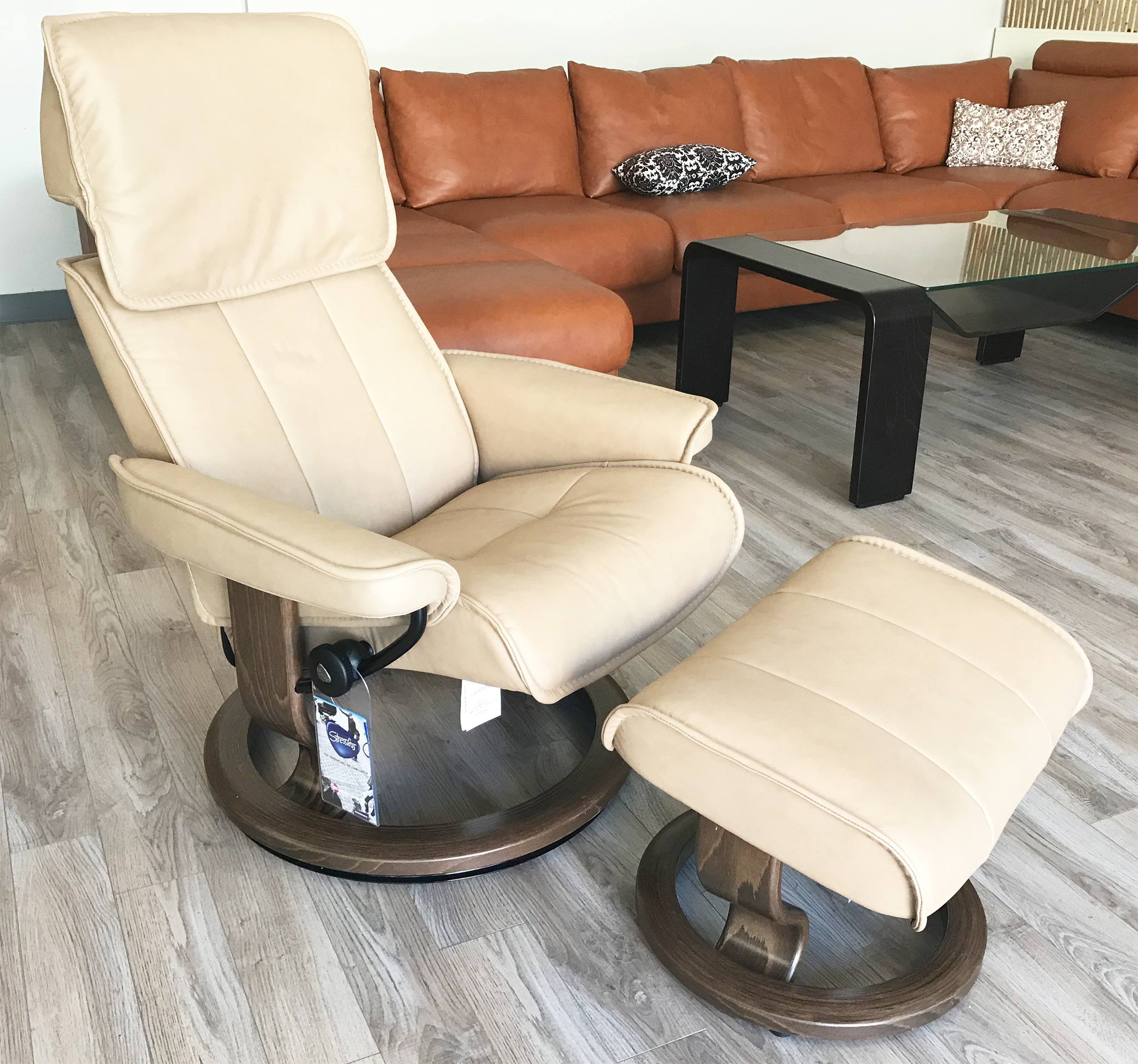 Stressless Admiral Large Paloma Sand Leather Recliner
