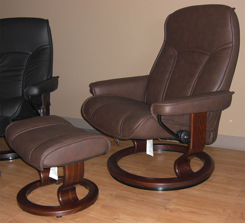 Stressless Governor Paloma Chocolate Leather Recliner Chair and Ottoman by Ekornes
