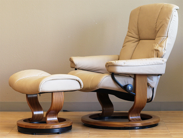 Stressless Mayfair Recliner Chair in Paloma Sand Leather 
