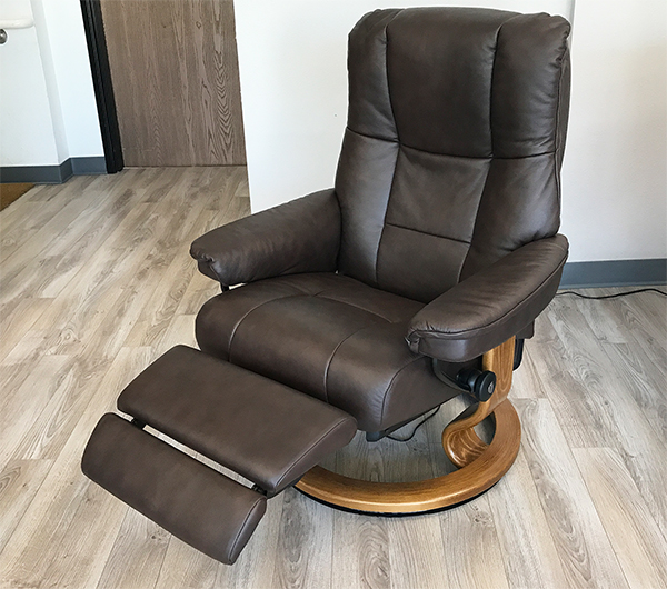 Stressless Mayfair LegComfort Electric Footrest Paloma Chocolate Leather Recliner Chair by Ekornes
