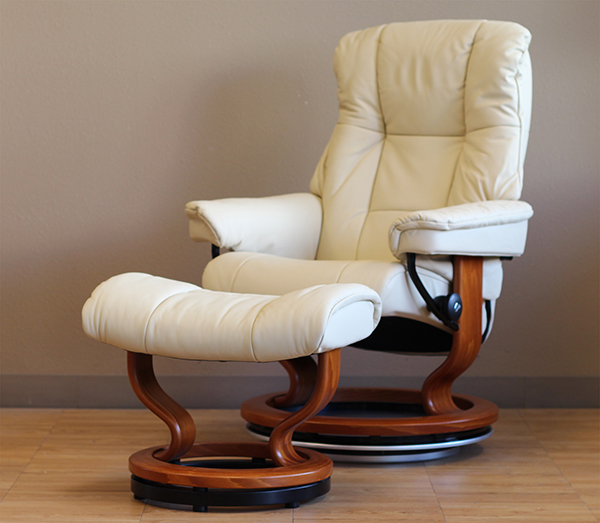 Stressless Mayfair Recliner Chair in Paloma Kitt Leather