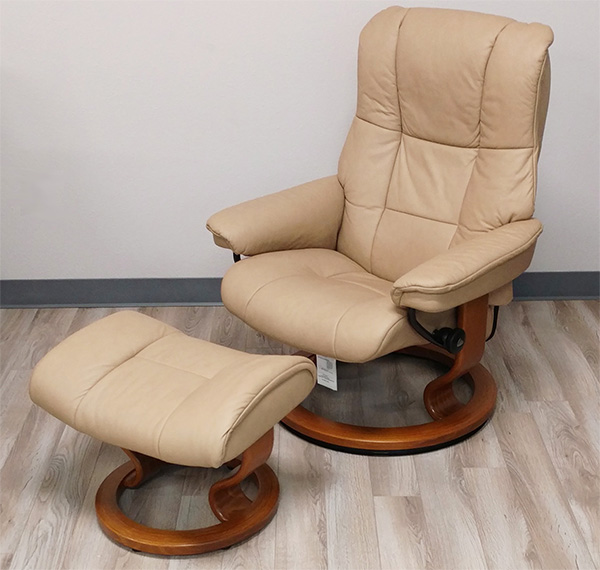 Stressless Mayfair Paloma Sand Leather Recliner Chair by Ekornes