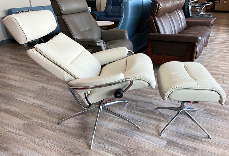 Stressless Tokyo High Back Recliner Chair with Adjustable Headrest and Ottoman in Paloma Light Grey Leather