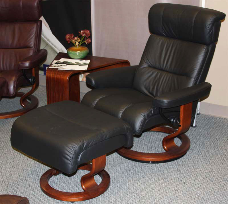 Stressless Memphis  Black Paloma Leather Recliner Chair and Ottoman by Ekornes